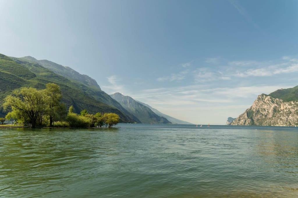 شقة Vacanza Lago Di Garda ريفا ديل غاردا المظهر الخارجي الصورة